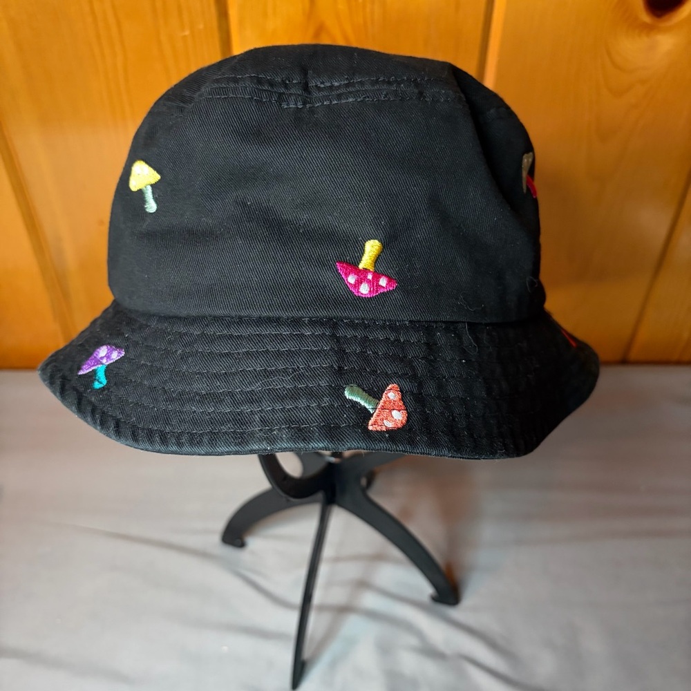 A-Lab Y2K Bucket Hat Embroidered Mushroom Pattern Black Psychedelic Unisex